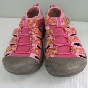 Faded Glory sz 8 baby shoes